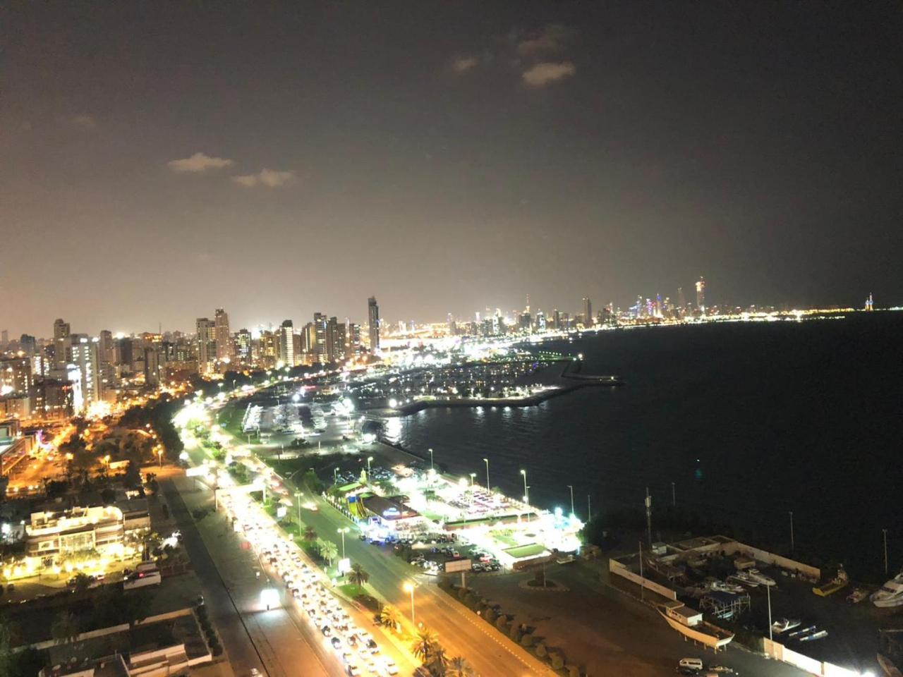 เลเวลส์ ทาวเวอร์ เฟอร์นิช อพาร์ตเมนต์ Hotel Kuwait City ภายนอก รูปภาพ