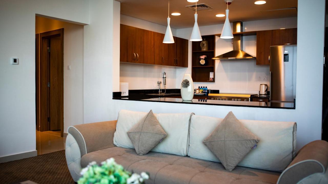 เลเวลส์ ทาวเวอร์ เฟอร์นิช อพาร์ตเมนต์ Hotel Kuwait City ภายนอก รูปภาพ